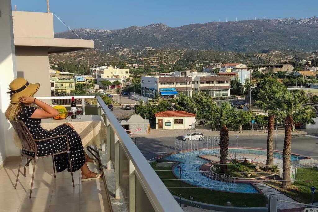 Apartment 95 M2, Center Of Sitia, Wifi, 350M Beach Exterior foto