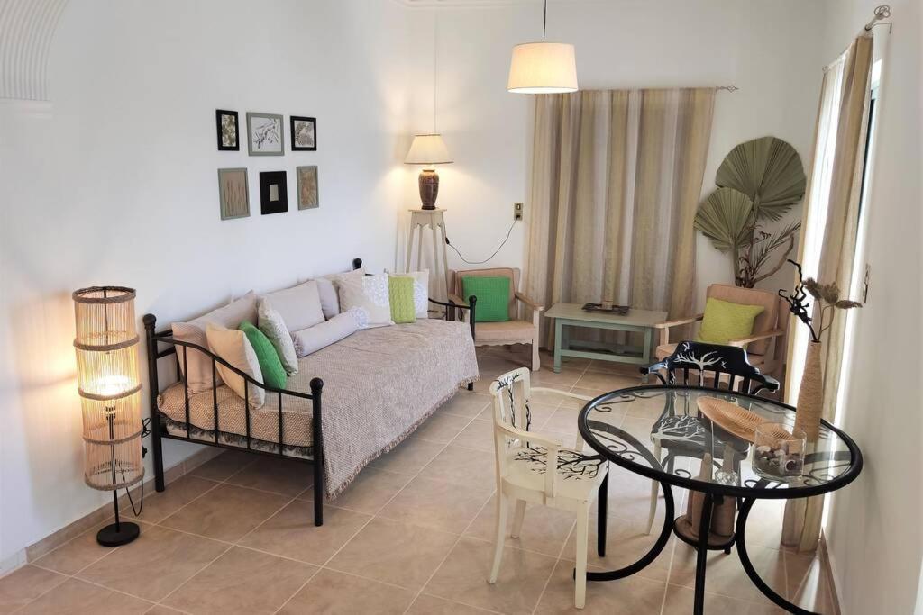 Apartment 95 M2, Center Of Sitia, Wifi, 350M Beach Exterior foto